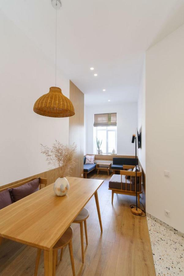 Sunrise Apartment Leopoli Esterno foto