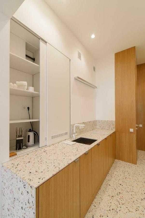 Sunrise Apartment Leopoli Esterno foto