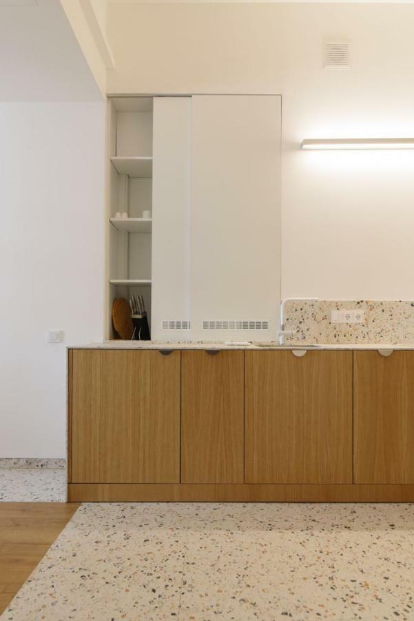 Sunrise Apartment Leopoli Esterno foto