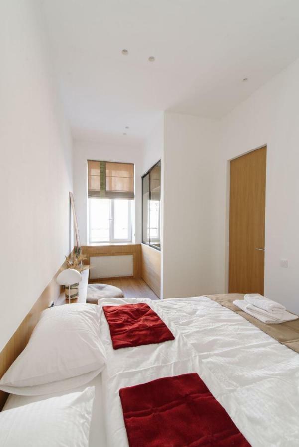 Sunrise Apartment Leopoli Esterno foto